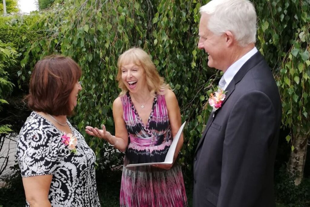 6 Funny wedding ceremony readings to entertain your guests